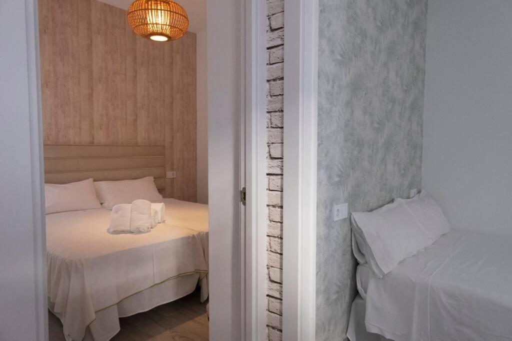 Magnifico Apartamento En Los Remedios Sevilla Exterior foto