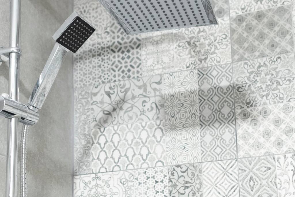 Magnifico Apartamento En Los Remedios Sevilla Exterior foto